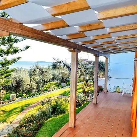 Araucaria House * Σκιάθος Πόλη