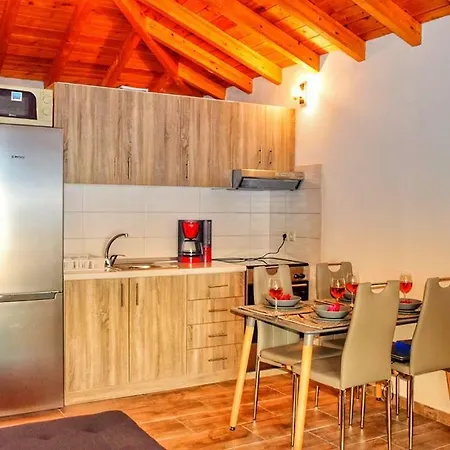 Apartment Araucaria House