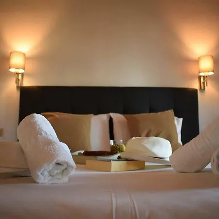 Araucaria House Apartment Skiathos Town